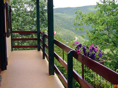 balcon vue sur les Corbi&egrave;res