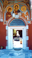 entr&eacute;e et vue sur le patio