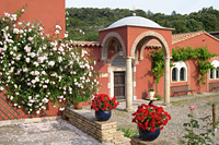fontaine et fresque de l'annonciation